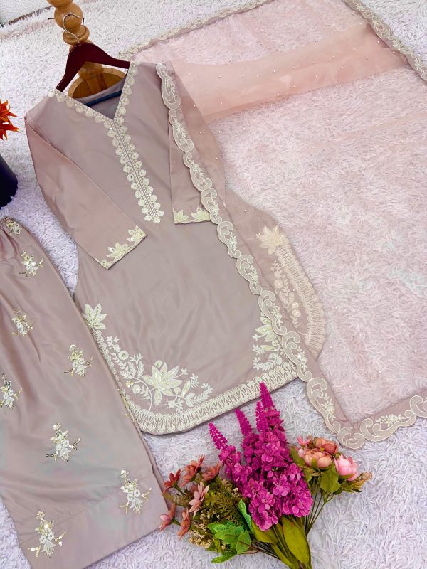 Elegant Designer Crepe Silk Embroidered Suit Set with Tissue Silk Dupatta - Image 4