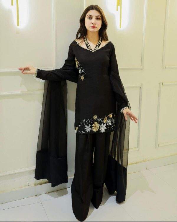 Elegant Black Floral Crepe Silk Suit Set – Ready to Wear - Image 11