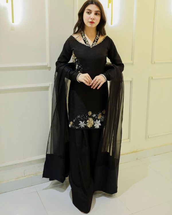 Elegant Black Floral Crepe Silk Suit Set – Ready to Wear - Image 12