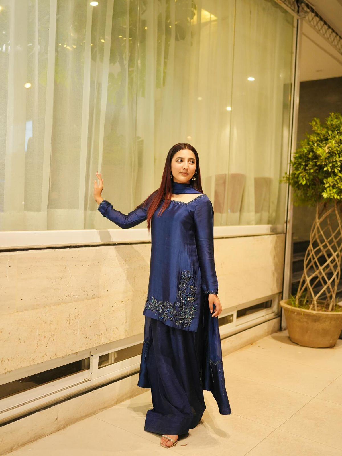 Elegant Navy Crepe-Silk Farshi Set